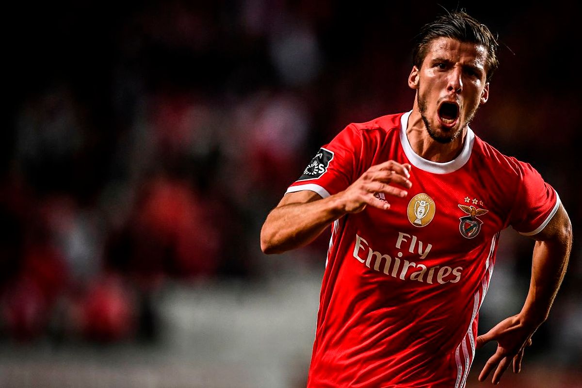 Đội ngũ chuyên gia tại Học viện Bóng đá Benfica