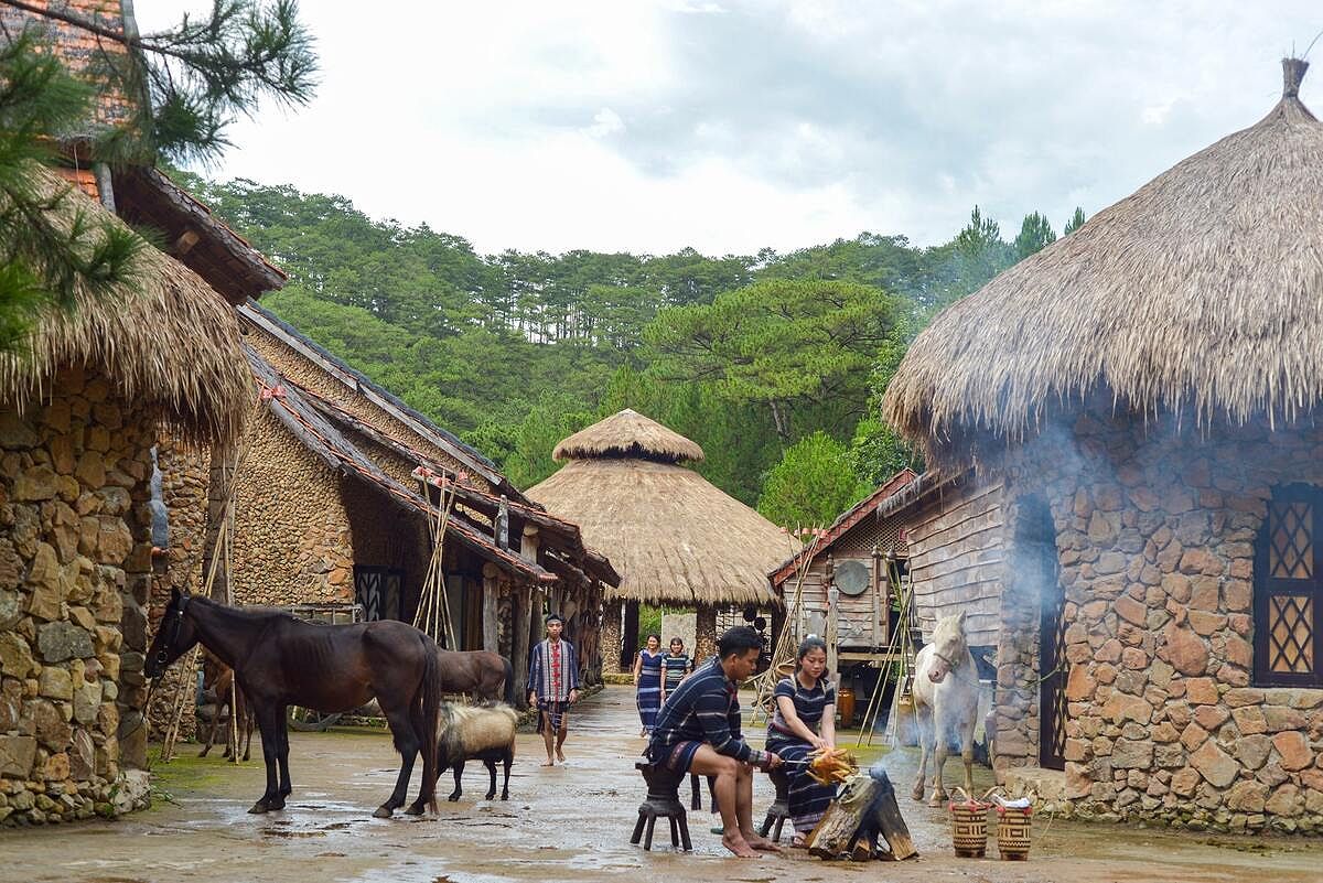 Cảnh đẹp tại Làng Cù Lần