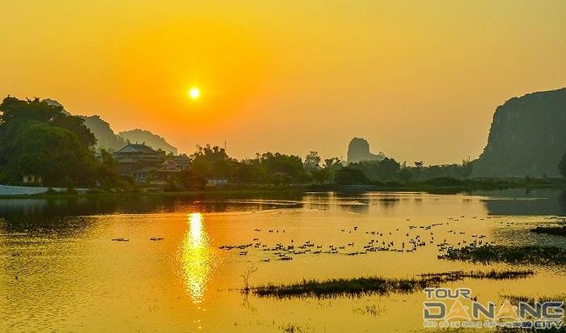 Khung cảnh bán đảo Sơn Trà, nơi lý tưởng để bắt đầu chuyến hành trình.