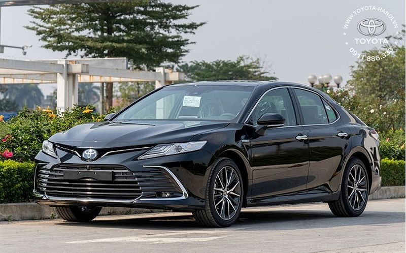 Ngoại thất sang trọng của Toyota Camry 2024